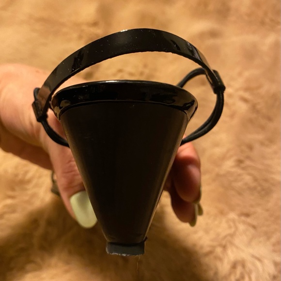 Nine West size 8 woman’s sandals - Picture 4 of 6